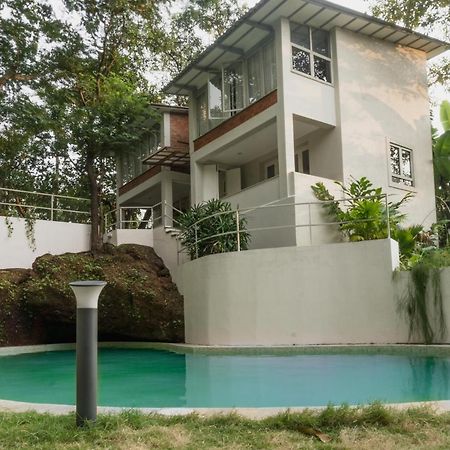 The Island Sanctuary - A Village Secret Chorao 외부 사진
